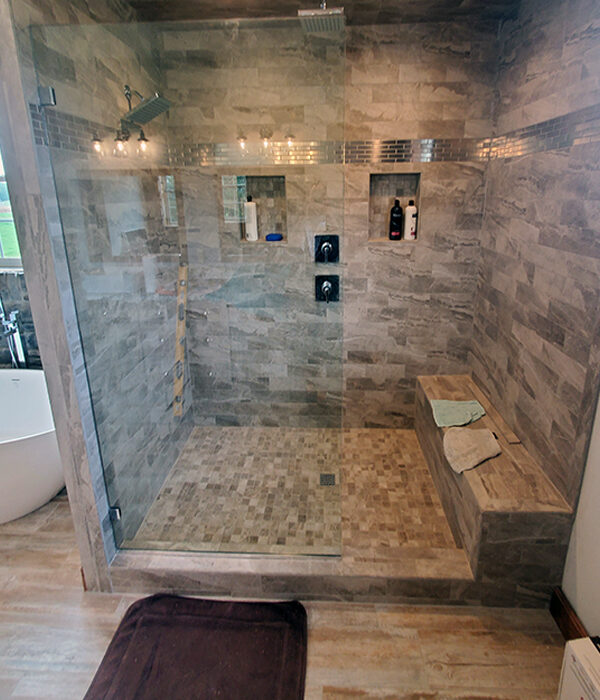 Glass Shower Spray Panel in Shepherdstown, WV Glass Shower Spray Panel in Shepherdstown, WV